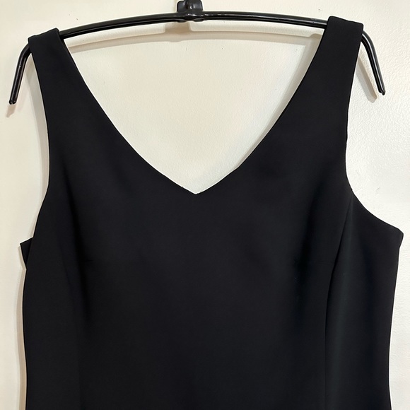 Jones New York Collection Platinum Black Sleeveless V-Neck Dress, Size 10 - Picture 3 of 7